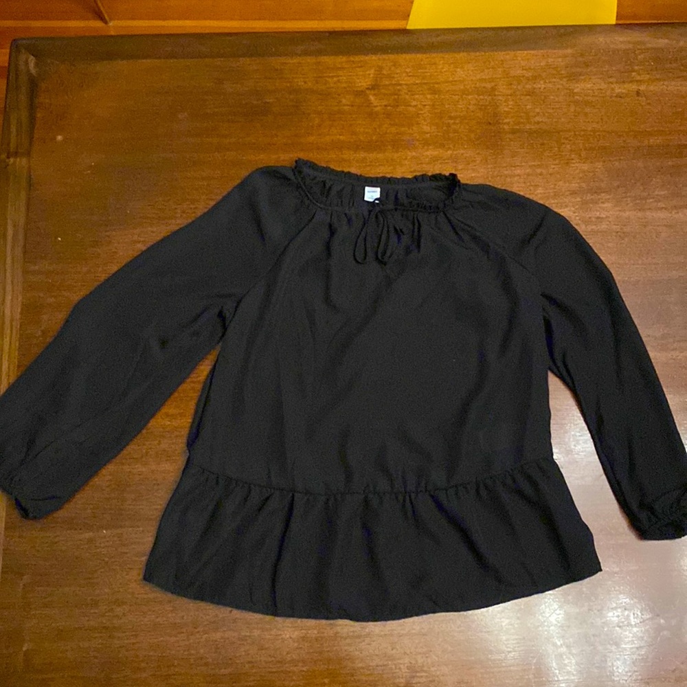 Old Navy black polyester blouse. Size M.
